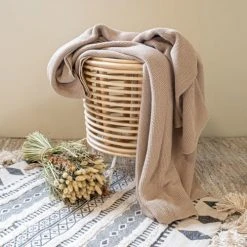 Pirouette Paris Poufs Bout De Canapé En Rotin Et Pieds En Métal Blanc -Chaise Soldes 2024 bout de canape en rotin et pieds en metal blanc 4