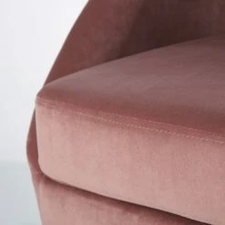 Maisons Du Monde Fauteuils Fauteuil En Velours Rose Foncé -Chaise Soldes 2024 fauteuil en velours rose fonce 1000 11 39 185974 3