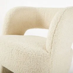 Maisons Du Monde Fauteuils Fauteuil Tripode à Bouclettes Blanches -Chaise Soldes 2024 fauteuil tripode a bouclettes blanches 1000 16 29 209949 4